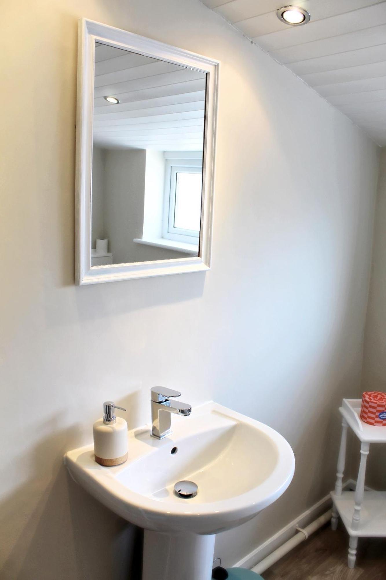 Cosy Cottage In Mersea - Walking Distance To Beach And Town West Mersea Bagian luar foto
