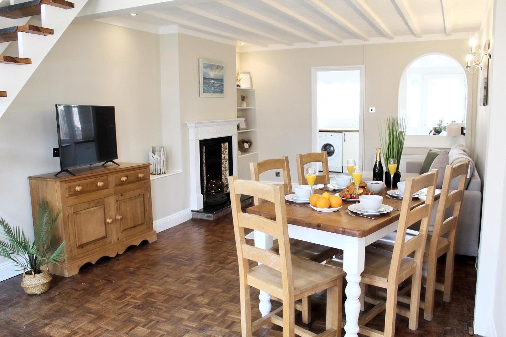 Cosy Cottage In Mersea - Walking Distance To Beach And Town West Mersea Bagian luar foto